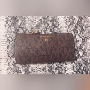 ❌SOLD❌Michael Kors Wallet